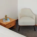 Sun 4* أغيا ترياس