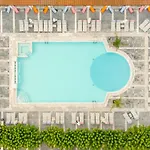 Sun فندق أغيا ترياس