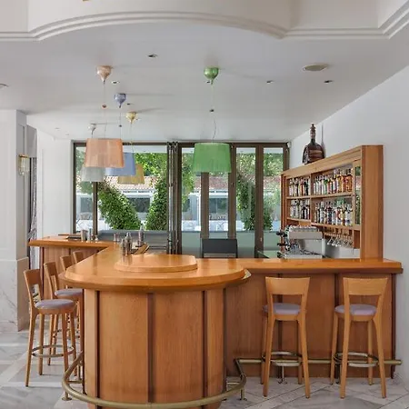 호텔 Sun 아기아 트리아스